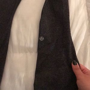 GREY LULULEMON LEGGINGS SIZE M